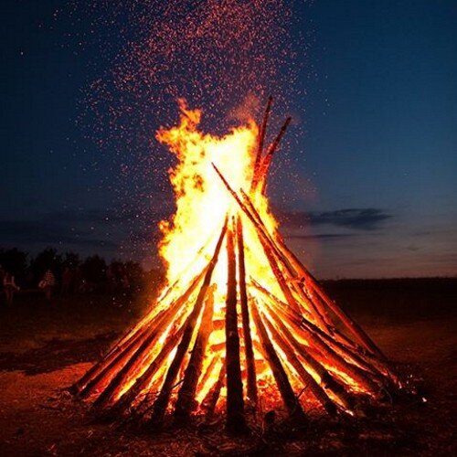 HSwall_'s profile picture. #Scout, #GuitarPlayer, #Singer, #HP, #Divergent, #HG, #PJ, #TMI, #Eragon, #DW, #Glee, #OUAT, #TW, #SL, #Avril, #Muse, #Demi, e qualcos'altro che ora mi sfugge.