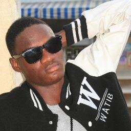 Jeune Man. Très cool in the place