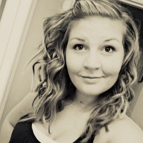 #TeamSuccessful #TeamCutie #TeamTatted #TeamCokeBottle #TeamHonda #TeamAdele #TeamCountryAccent && #TeamInLove!!