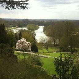 Drawing attention to listed buildings in Richmond borough that need some care & attention.
