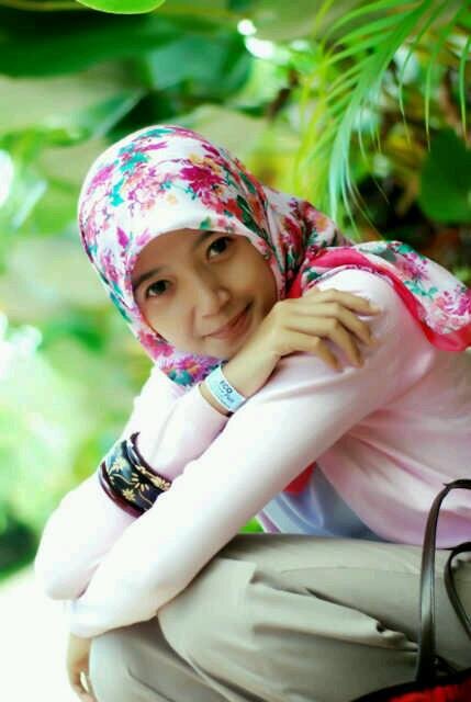 yossielaksmita's profile picture. Tanpa peta, yang tepat tahu kemana menuju, dan akan berhenti di hadapanmu meski tanpa rambu||❤️@wikatama