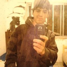 Amo quem Me Ama quem nao me ama Se Foda (: