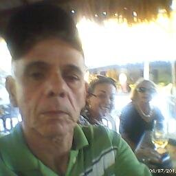 Sou Representante comércial, resido em Fortaleza-ce. Estou sempre procurando novas amizades. Sempre de bem com a vida. Gosto de pescarias.