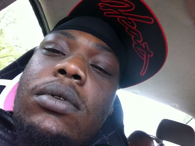 I like to chill n go out to eat n go to the movies n smoke I have a fun life put it like that