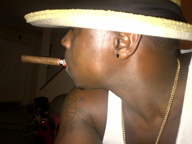 im just a dude from Queens Village NY (shadyville) to be exact! Trying to figure out this thing called life...