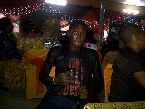 Well am a cool guy, footballer, music fanatic #manchester united#...