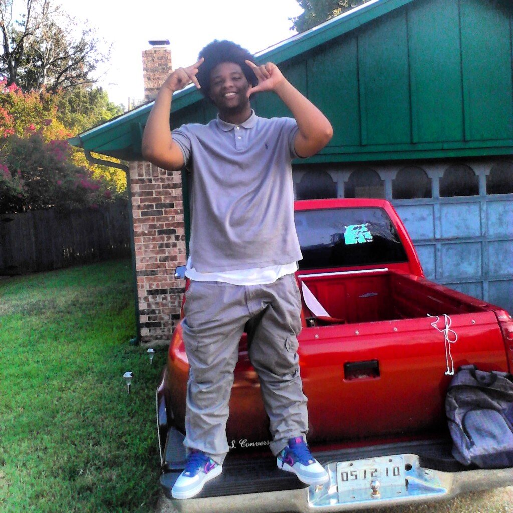 Kik : DTericBeFinessin_ , Free Hoovaland Tae & My Daddy | ! #SQUADD #FreeThaGuys , Finesse , Finesse , Finesse