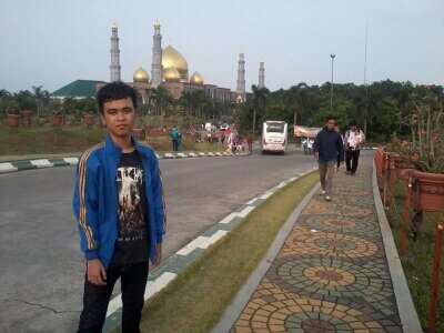 i am not perfect human,because I'm only human that many shortcomings


MY ID KASKUS : NeroApocaLypse

Neng Lestiani