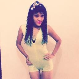 ----- Mi mUJEr 'βσkα'δƕuℓα Łoʍιпєrα ‏--- Mi PaH @DeiviFamily--- Bff--@DanielitoFx3