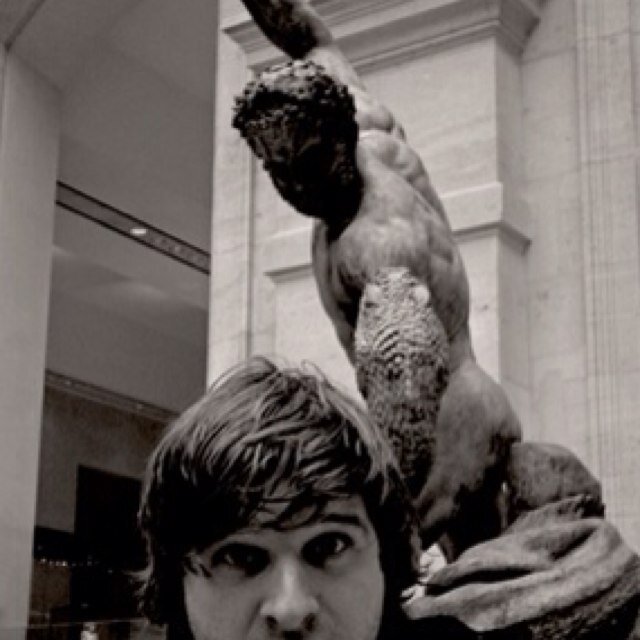 Flandersbadbas's profile picture. Freelance video editor // dad // bassplayer // music maker // sidewalk surfer and party lover!