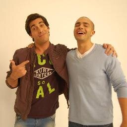 Licenciado en Comunicación Social, modelo, actor. El chico ÉEEEXITOOOO. VENEZOLANO