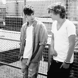 L'amore? HAHAHAHA preferisco alcool e ganja, grazie!
STAY STRONG.