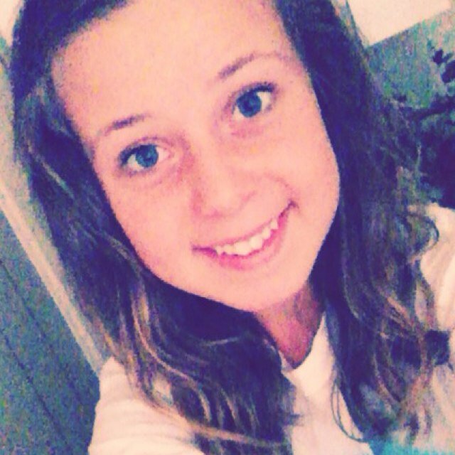 Follow me & ill follow back!
Class of 2018!
Directioner!
Belieber!
Cheerleader!