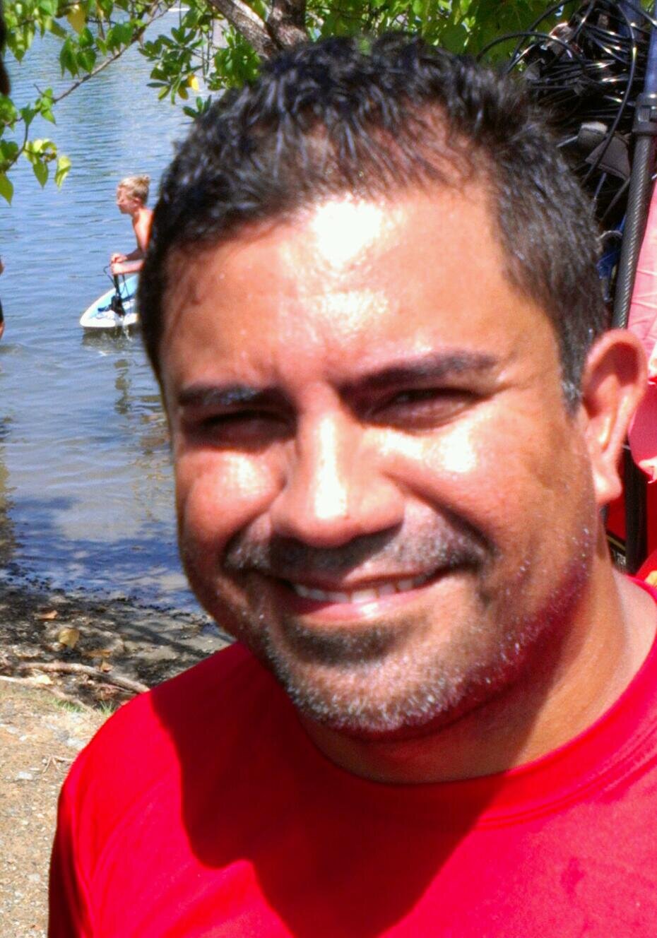 Naci el 10 de marzo de 1972 en San Juan PR.