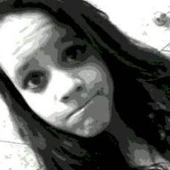 morena um metro e setenta olhos castanhos claros tenho 14 anos faço aniversario dia 27/11 e sou facinada por Austin Mahone