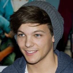 I Love Louis Tomlison and a huge fan of 1D #directioner4ever