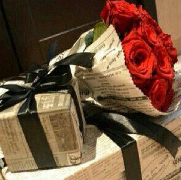 ‏‏‏‏ ياا ححبني ؛ ﻟ اسمہ ونبضہ ۈطااريہ .. وااسسلوبہ وذوقہ' ۈ كل تفااصيلہ ♥♥ !