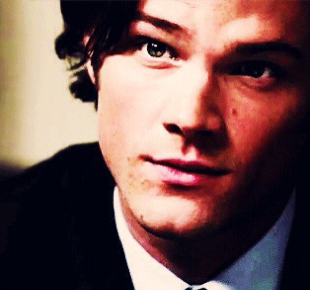 My names Sam, not Sammy. Only @Colt45M1911A1 calls me that. Saving people, hunting things. I gave up on the apple pie life. 18+ RP AU Straight