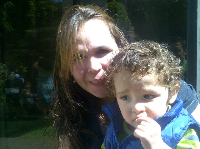 Soñadora, buena amiga, amante de lo bueno, profesionista, madre de Mateo y aprendiendo a ser esposa! Agradecida con Dios por todo lo que día a día me va dando!