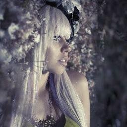 Hi! im Kerli♥ im rp ¿ok? i love my moonchildrens, listen Utopia on ITUNES! #Rol'band