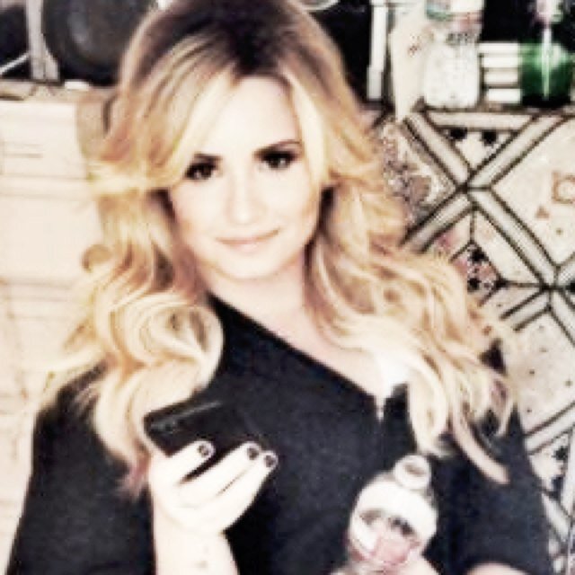 Twitter dedicado a cantora e atriz Demi Lovato!!! Anna e Natty!!! Curta nossa FanPage no Facebook: