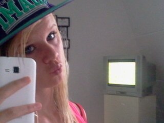 alkmania D1# scala college S2D# belangerijke mensen : lisanne 1# lieke, loes, maxime, sacha  # de veen#      opa zal je nooit vergeten#