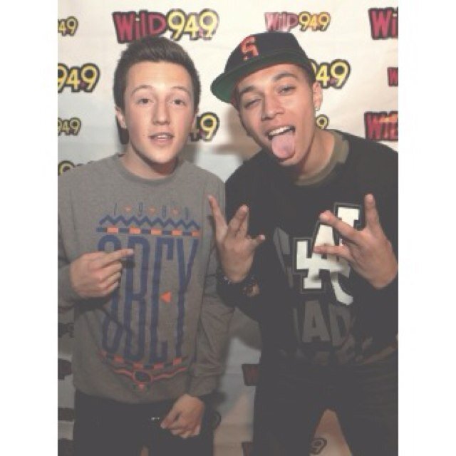 in west london uk, born and raised, supporting kalin and myles on twitter is where i spend most of my days. ☼