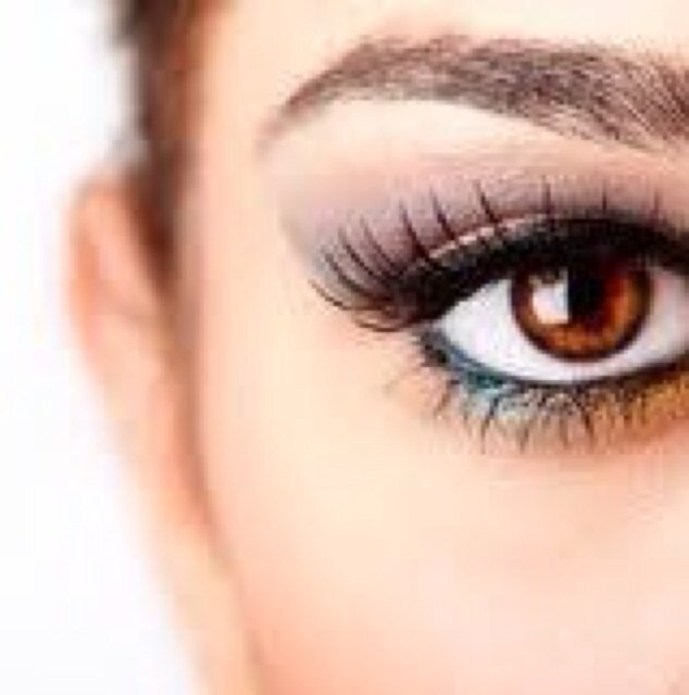 We are a nail & beauty salon in Swansea Wales.
Offering bespoke nail art and the best in beauty treatments. 
01792 582758