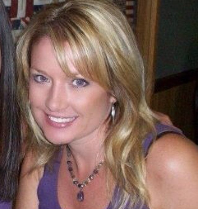 Wife...Mother...Daughter...Sister...Friend!!! Salon Owner...Rodan+Fields Consultant!!!
Life is Good:)