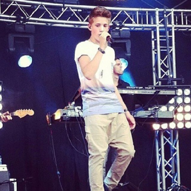Follow back van sara nautax❤Proud mainiac❤we love mainstreet❤ ❤Breaking the rules❤rein❤daan❤owen❤nils❤zijn onze schatjes❤ 1/5 daan volgt ons sinds 18-07-2013 xx
