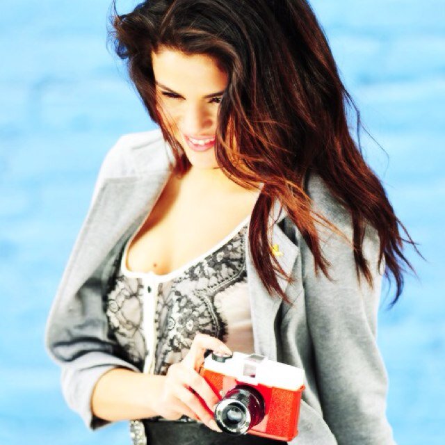 Vai que tamo Divando...Beijo na bunda Spring Breakers Forever Bitches ;) #Selenators #Directioners #Tributos #Divegentes #Semideusas ;)