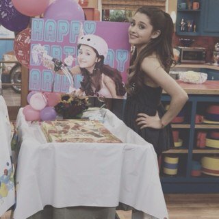 Stay Fab Ariana. ♡