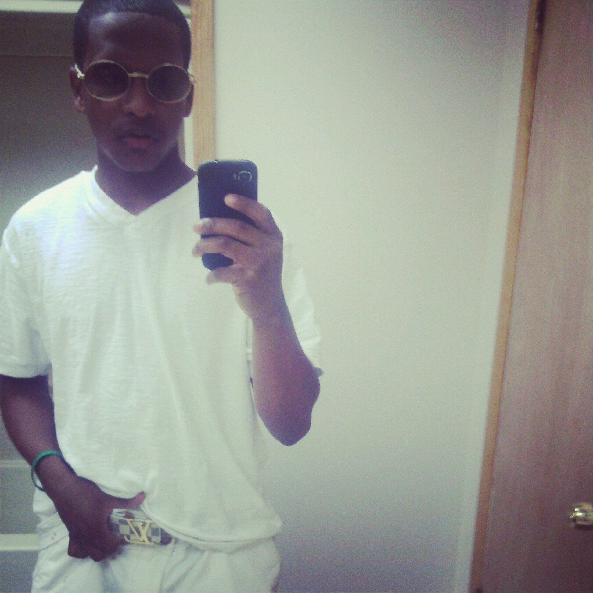 keep my circle small cause its a lotta squares out here