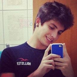 Tomo cuidado pra que os desequilibrados não abalem minha fé pra eu enfrentar com otimismo essa loucura.