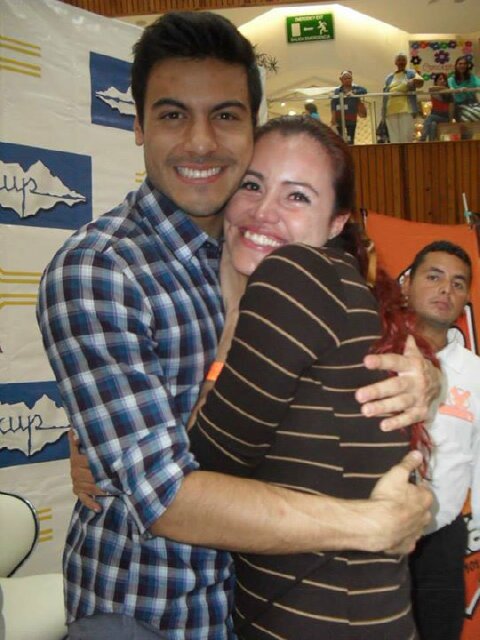 arielaprinces's profile picture. Me encanta leer,bailar,brincar gritar, escribir,etc...