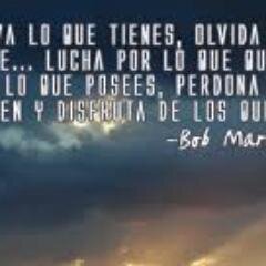 haca encontraras  de todo un  poco como Frases, Versos,  imágenes  de amor