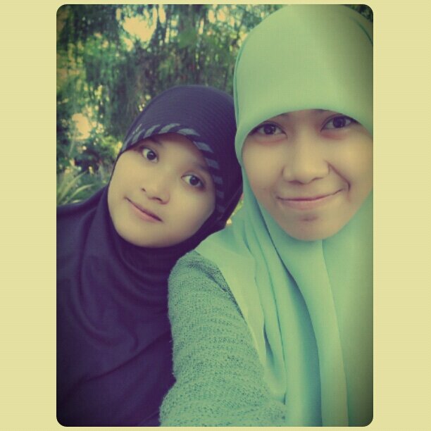 follow twitterku satunyaa xD @pherotddl