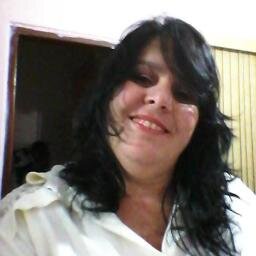 O verdadeiro amigo não é aquele que enxuga uma lágrima, e sim aquele que não deixa ela cair.Mais se cair ele ajudar enxugá-las!!!