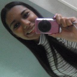 Nuncaa dê as costas a um ímpossivel futuro,sem antes ter a certeza de que não tem nada a aprender com ele...! =D ;)