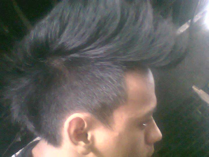 vanzpindows's profile picture. 240492 | all about music |