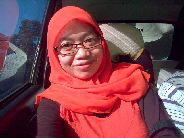 Muslim,, owner of popoder olshop,,,