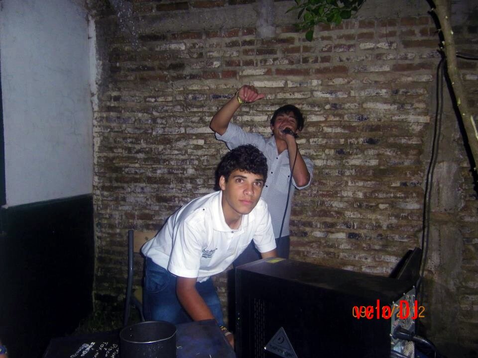 sigan y sigo mi otro twitter @miguelDJ09