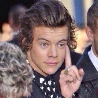 Follow @hoodlarry96 i follow back | It would mean alot if you do :)