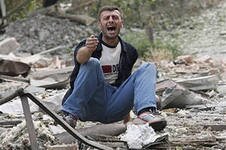 Мудрости должно быть вдоволь, ведь ею мало кто пользуется. (С. Лец)