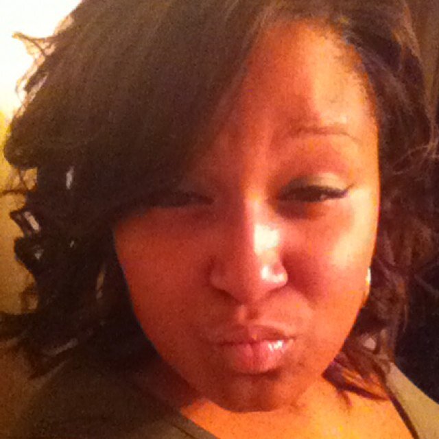 Ari_Bitches's profile picture. #Loyal #Honest #FollowBack #LightSkin #ProudMommy