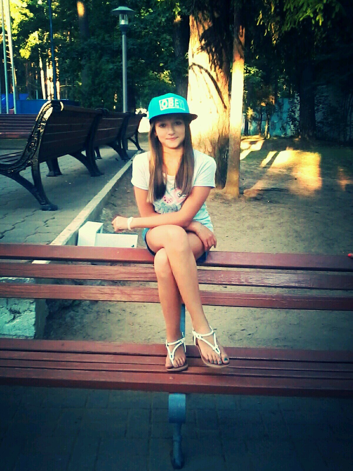 I very good girl. I like dance. I like very mach sammer holidays)))