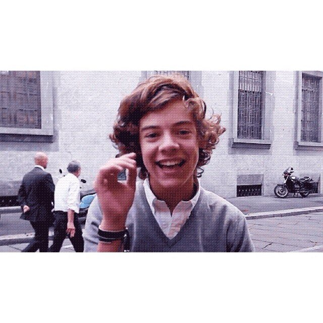 hii pals this is a saved account by @iydharry so you should follow her bc she jUST GAVE YOU A FREE FOLLOW OK