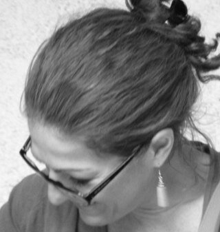 Insegnante, coautrice di 