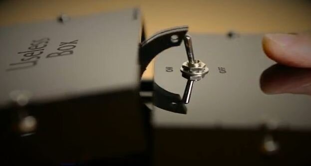 Uselessboxnl's profile picture. Uselessbox, nutteloos, gadget, grappig, humor, Yup, tja, Useless, Machine, Moet je hebben! Uselessbox.nl