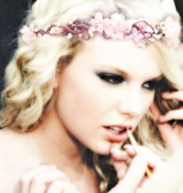 free follow from @sunsetswifts and @sunkissmahone bc i love you